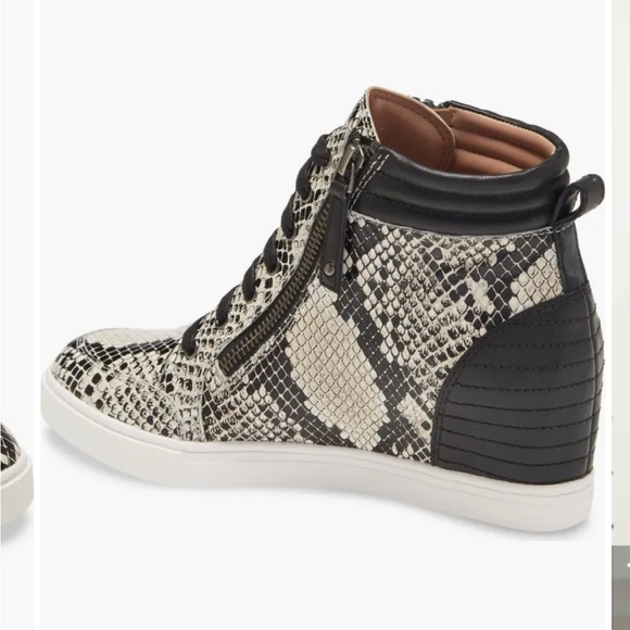 NIB Paolo Wedge Sneaker - Cream Snake Print Leather - Size 8 - Picture 2 of 5